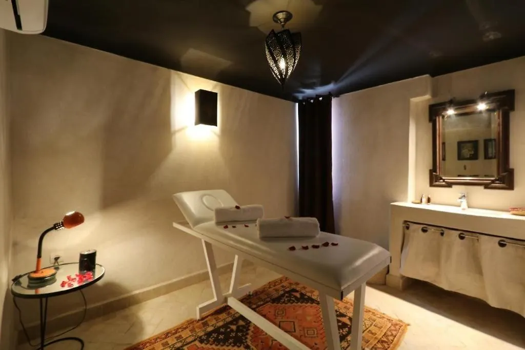 103Riad Pool Rooftop & Hammam Marraquexe 0*,